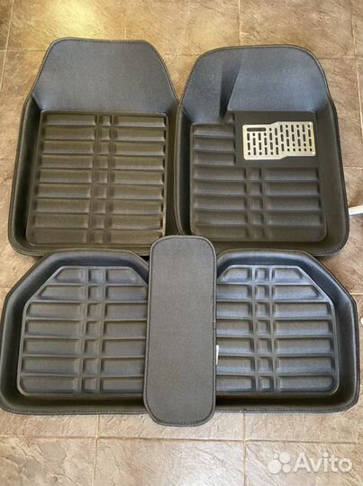 Автомобильные коврики из экокожи