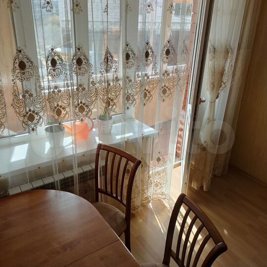 2-к. квартира, 58 м², 2/5 эт.