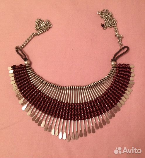 Колье Benetton новое