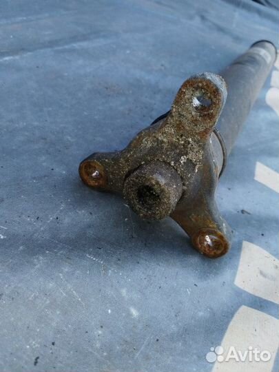 Карданный вал передний Mercedes-Benz E-Class W212