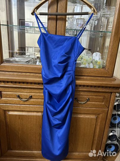 Платье вечернее