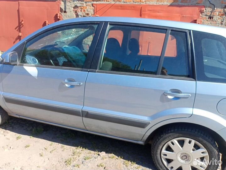 Двери на Ford Fusion рестайлинг