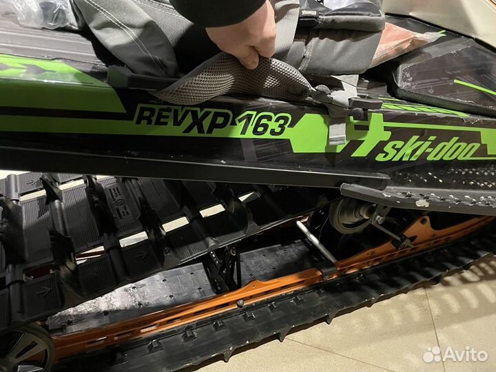 Снегоход BRP Ski-Doo Sammit X 163 800R Etek