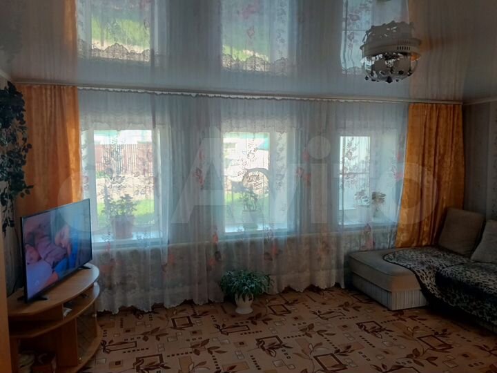 Дом 52 м² на участке 8,8 сот.