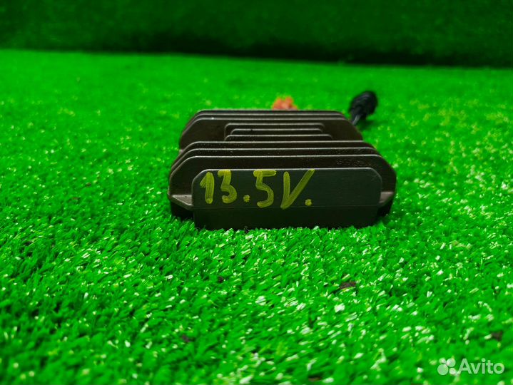 Реле регулятор Suzuki gsxr1000 K7-K8