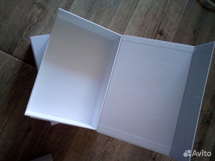 Коробочки подарочные из хорошего,плотного картона