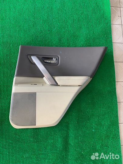 Обшивка двери прав. зад. Infiniti Fx35, Fx45