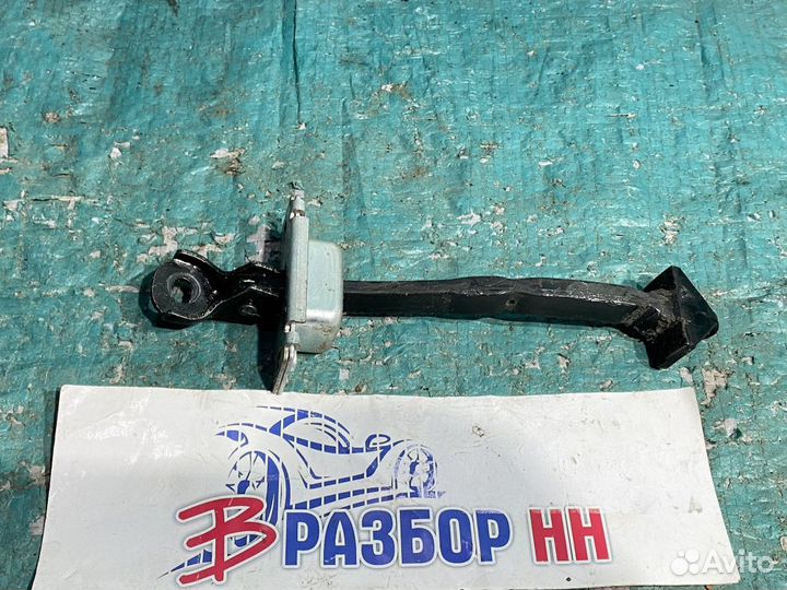 Ограничитель двери Mazda CX-7 I (2006—2009)