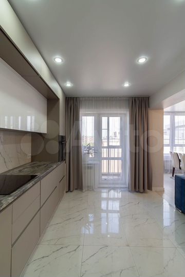 3-к. квартира, 107 м², 4/7 эт.