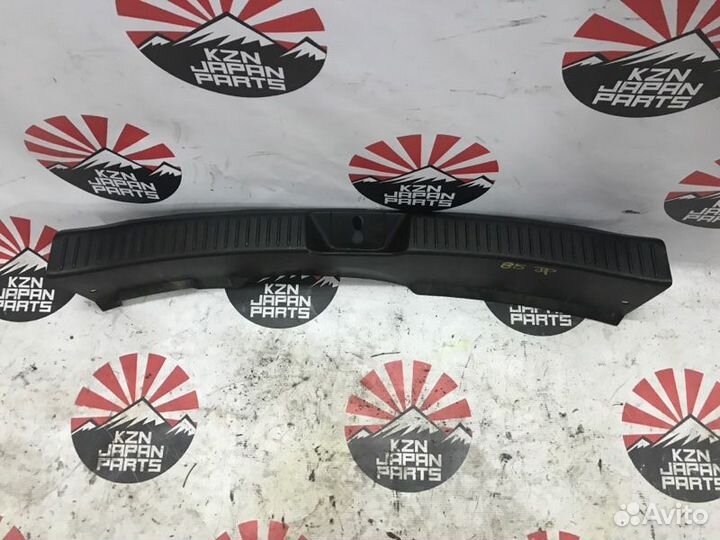 Накладка замка багажника Mazda Cx7 EH 2009-2012