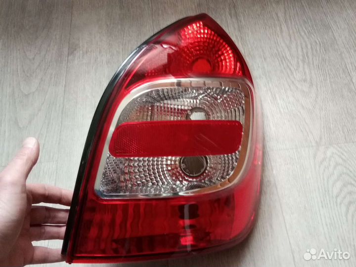 Фонарь задний правый и левый