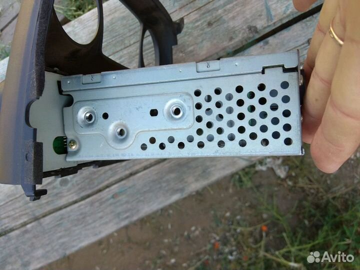 Магнитолла родная от Nissan Almera 2001года