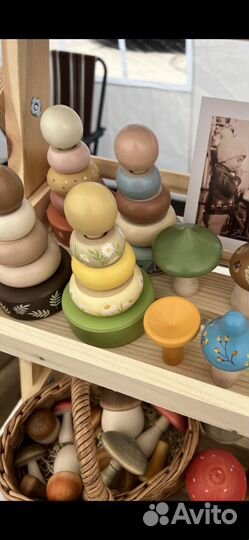 Детские игрушки ручной работы пирамидки