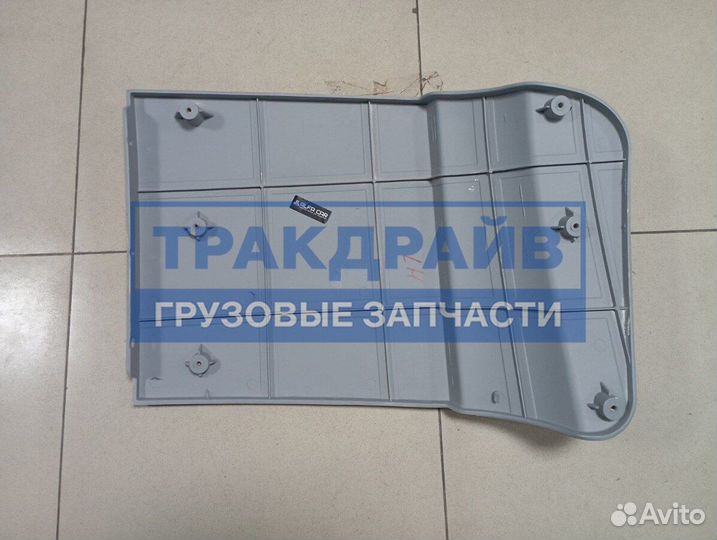 Спойлер кабины верхний левый Faw J7