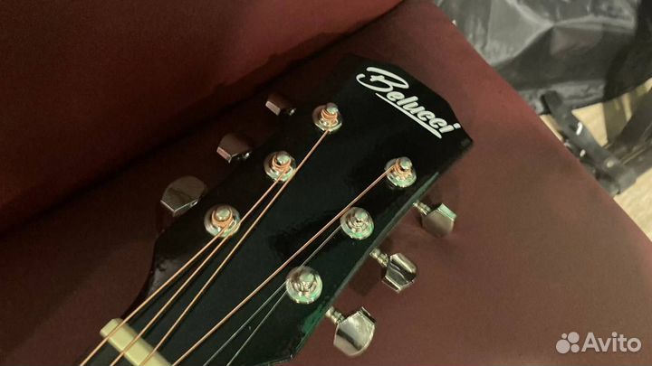 Гитара чёрная