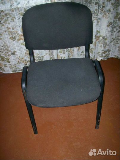 Офисное кресло