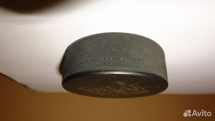 Шайба с чемпионата мира по хоккею 1972