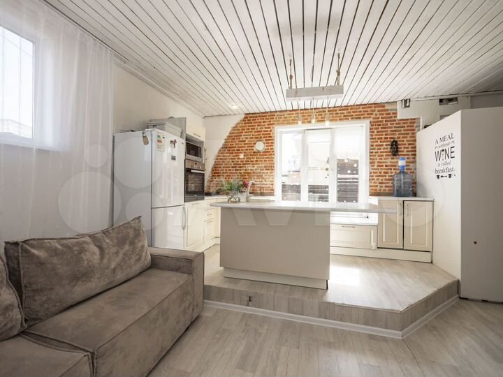 Таунхаус 64,3 м² на участке 1 сот.