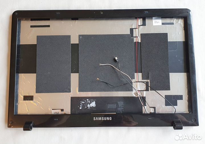 Детали корпуса ноутбука Samsung np350e5c