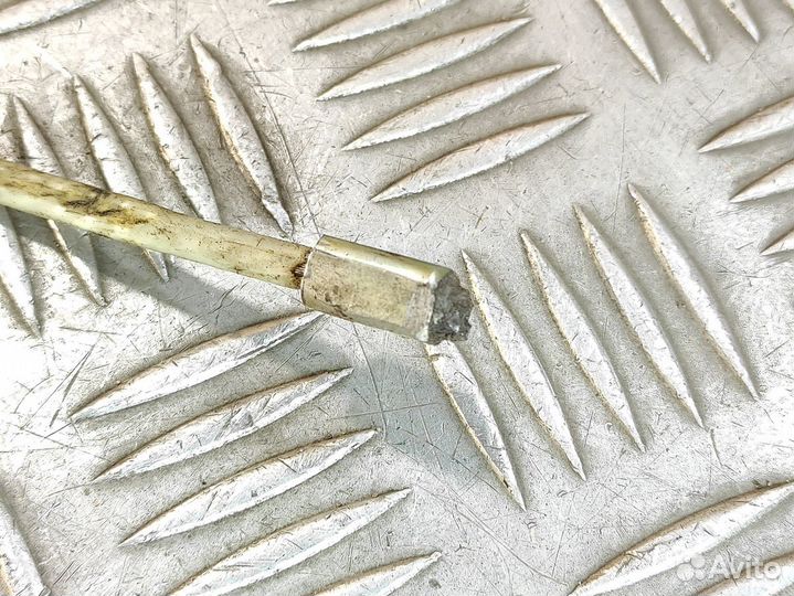 Трос стояночного тормоза Mitsubishi Lancer 9