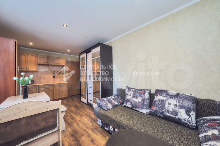 Комната 18 м² в 6-к., 2/5 эт.