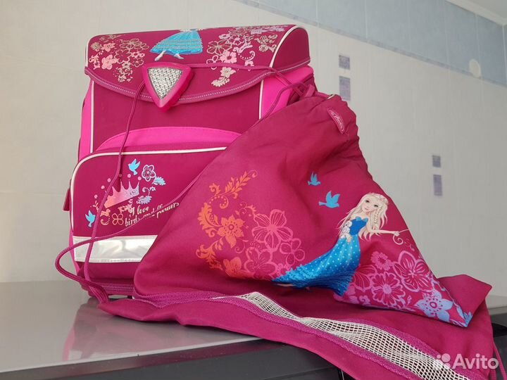 Ранец (рюкзак) школьный для девочки