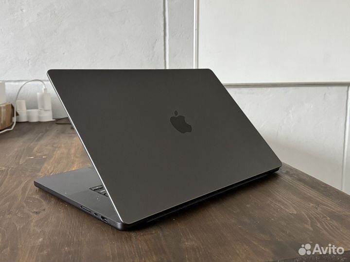 Apple Macbook Pro 16 M3 Pro 18/512GB