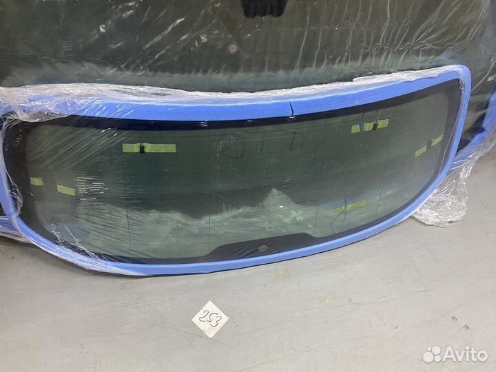 Заднее стекло Mercedes GLC W253