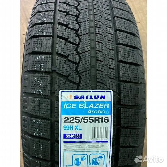 Sailun Ice Blazer Arctic 215/50 R17 91T