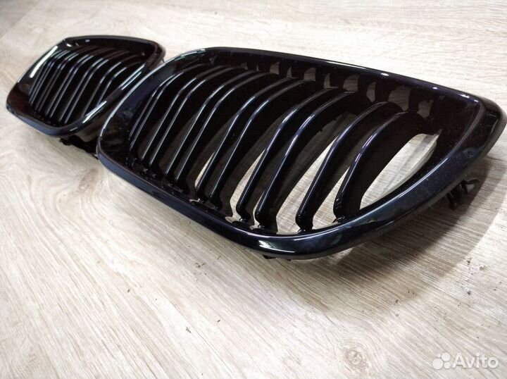 Решетка радиатора ноздри BMW e46 рестайлинг