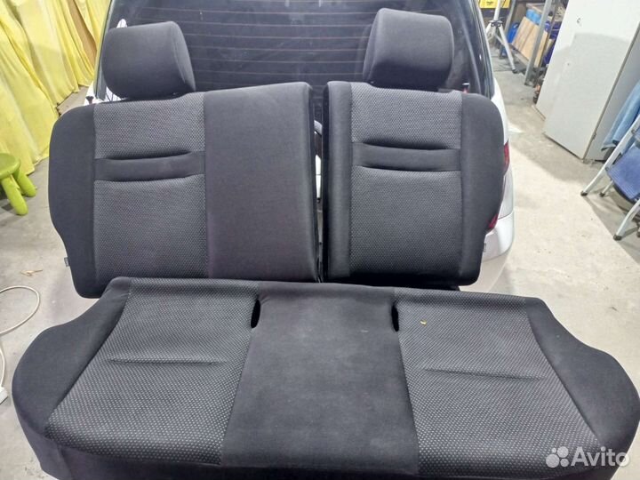 Салон для автомобиля Toyota ist