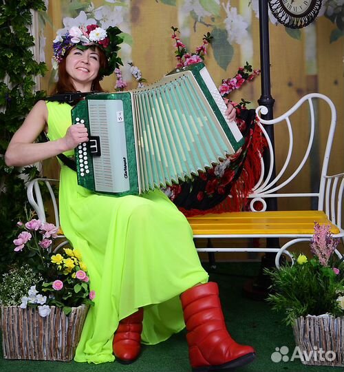 Тамада, dj, живой вокал, гармонь, флешмобы