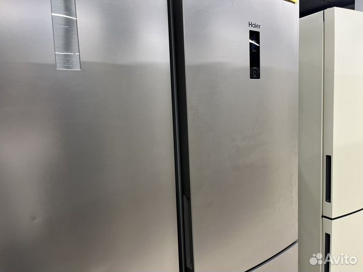 Холодильник-морозильник Haier C2F636cfrg