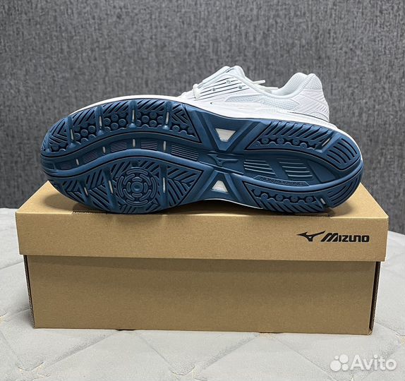 Волейбольные кроссовки mozuno cyclone speed 4