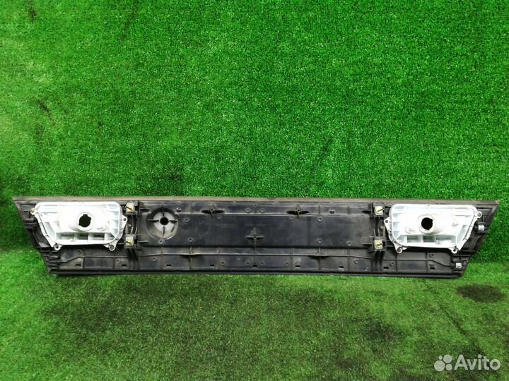 Дополнительный фонарь (Стоп-сигнал) Mazda 323 F 04