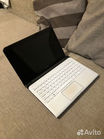 Нетбук sony vaio sve 11