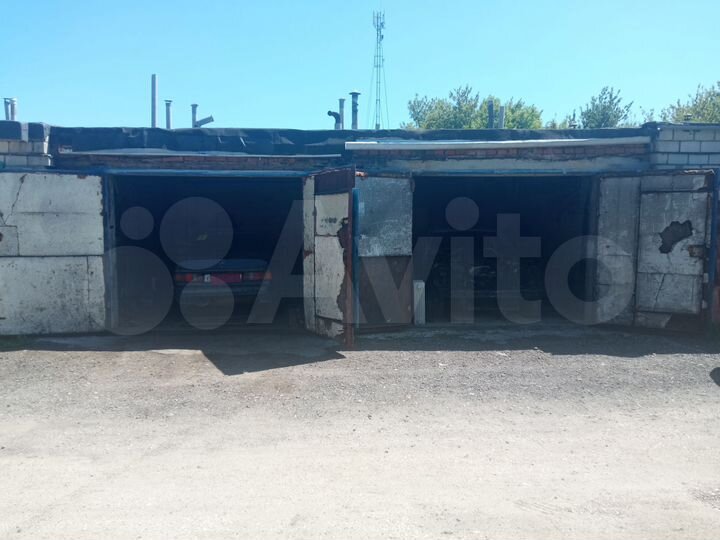 Гараж, > 30 м²