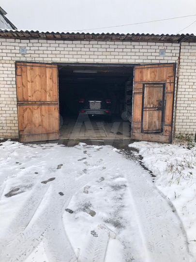 Гараж, > 30 м²