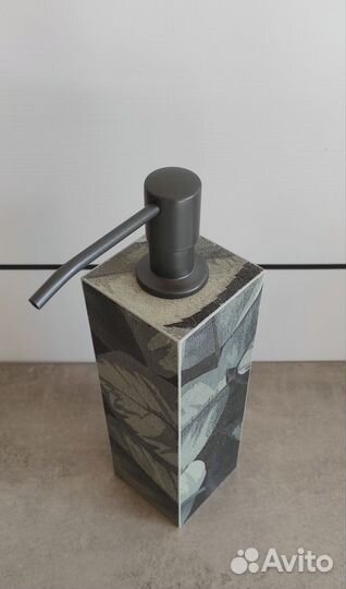 Диспенсер для мыла