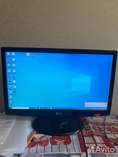 Монитор LG 22 дюйма