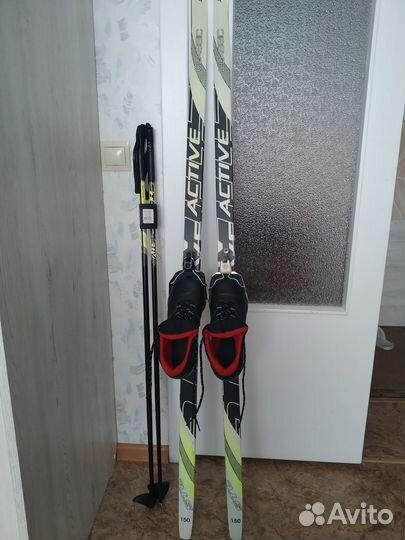 Лыжи беговые детские,150 см