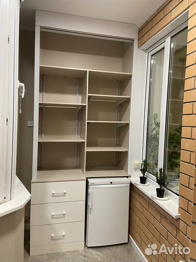 Шкаф с рольставнями на балкон по вашим размерам