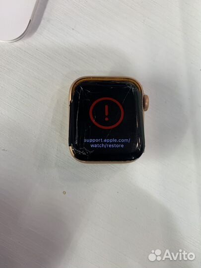 Часы apple watch 5 40 mm gold