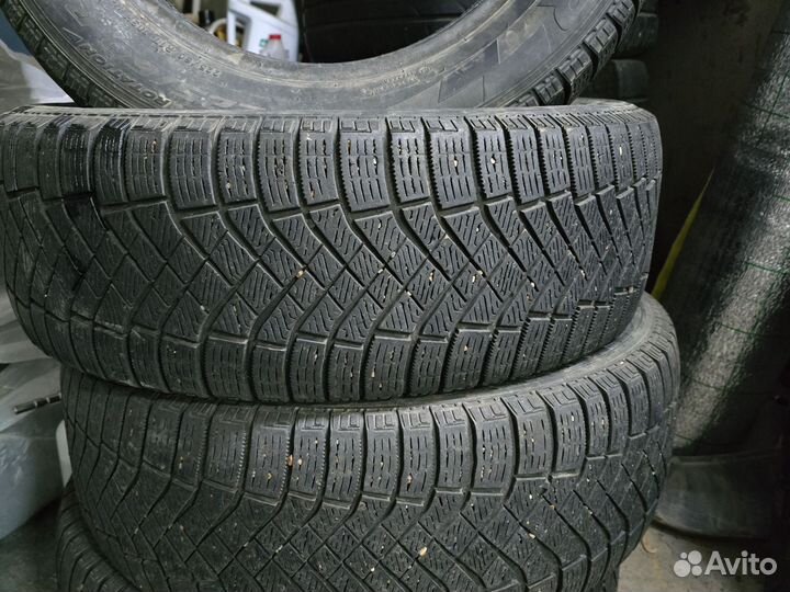 Pirelli Ice Zero FR 225/60 R17 103H