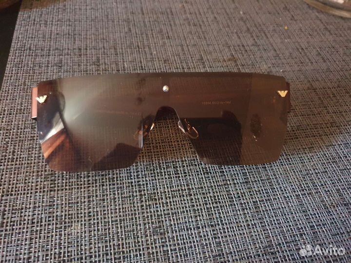 Солнцезащитные очки мужские emporio armani