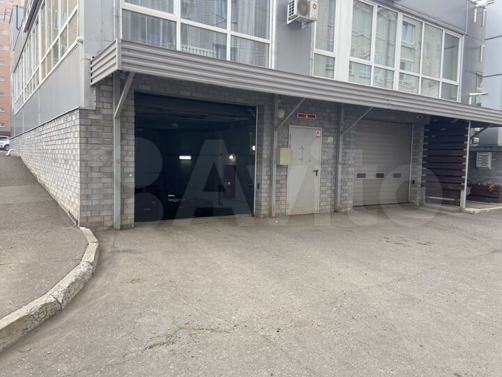Машиноместо, 14 м²