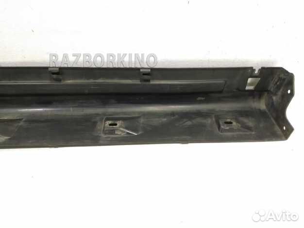 Накладка на правый порог