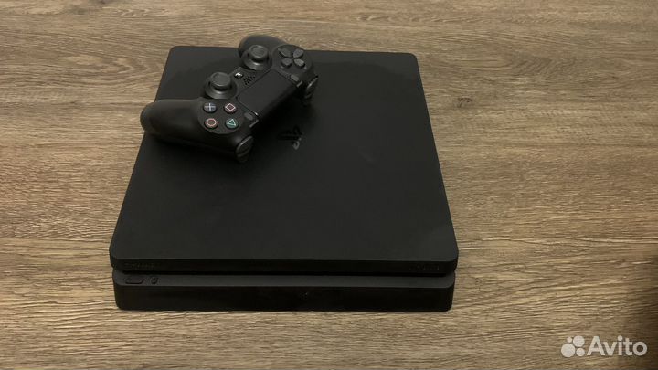 Playstation 4 slim 1tb