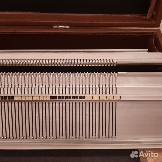 Вязальная машина Каскад двухфантурная 5 класс