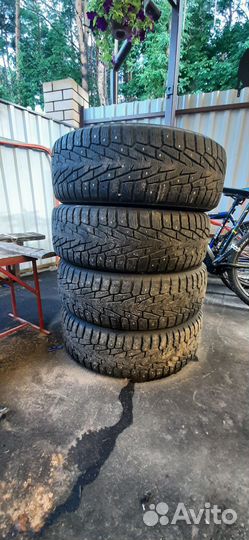 Nokian Tyres Hakkapeliitta 7 SUV 245/70 R16 111T